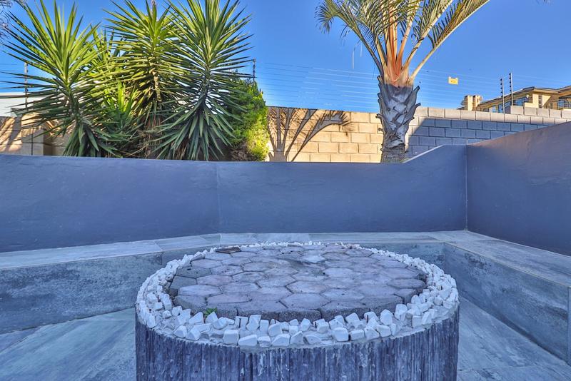 4 Bedroom Property for Sale in Island View Western Cape